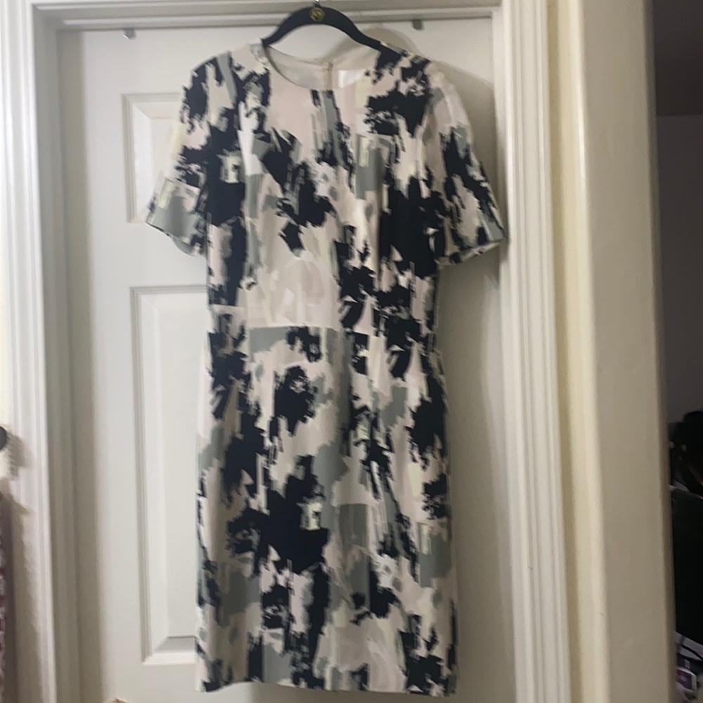 Hugo Boss Dress. Black, beige size 4